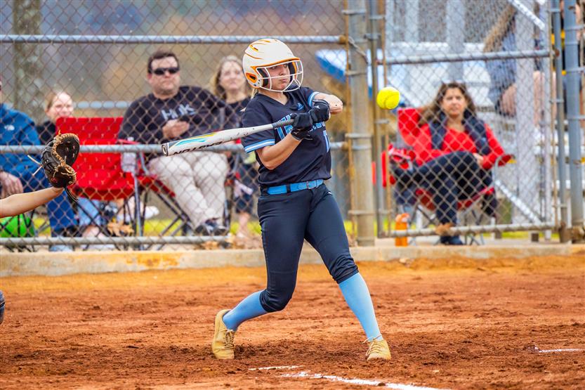 Thompson's Station and Woodland middle school students play softball